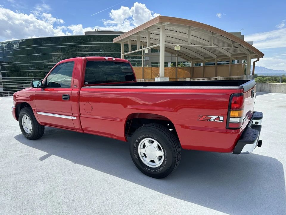 2004 GMC Sierra 2nd Gen - Image 7 of 31