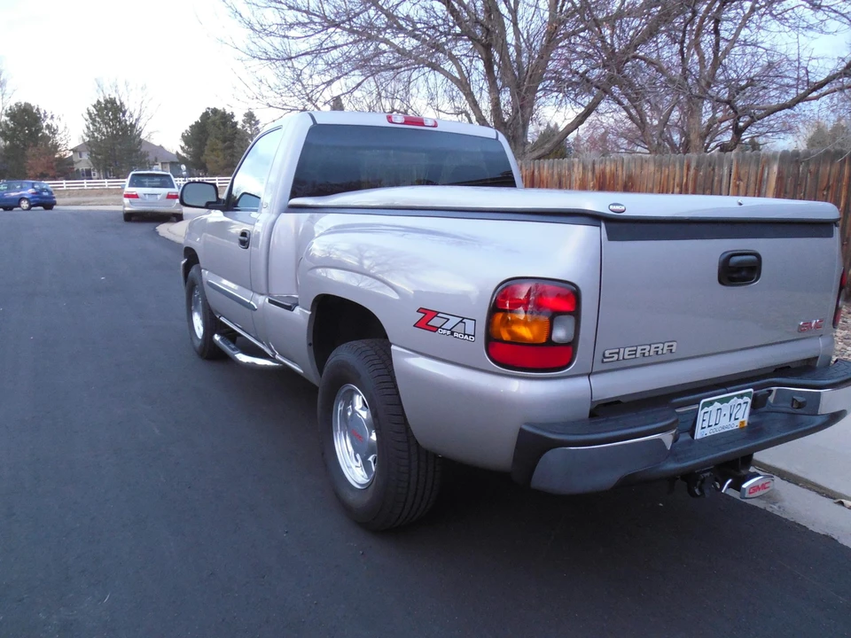 2004 GMC Sierra 2nd Gen - Image 17 of 31