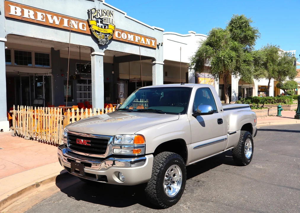 2004 GMC Sierra 2nd Gen - Image 17 of 31
