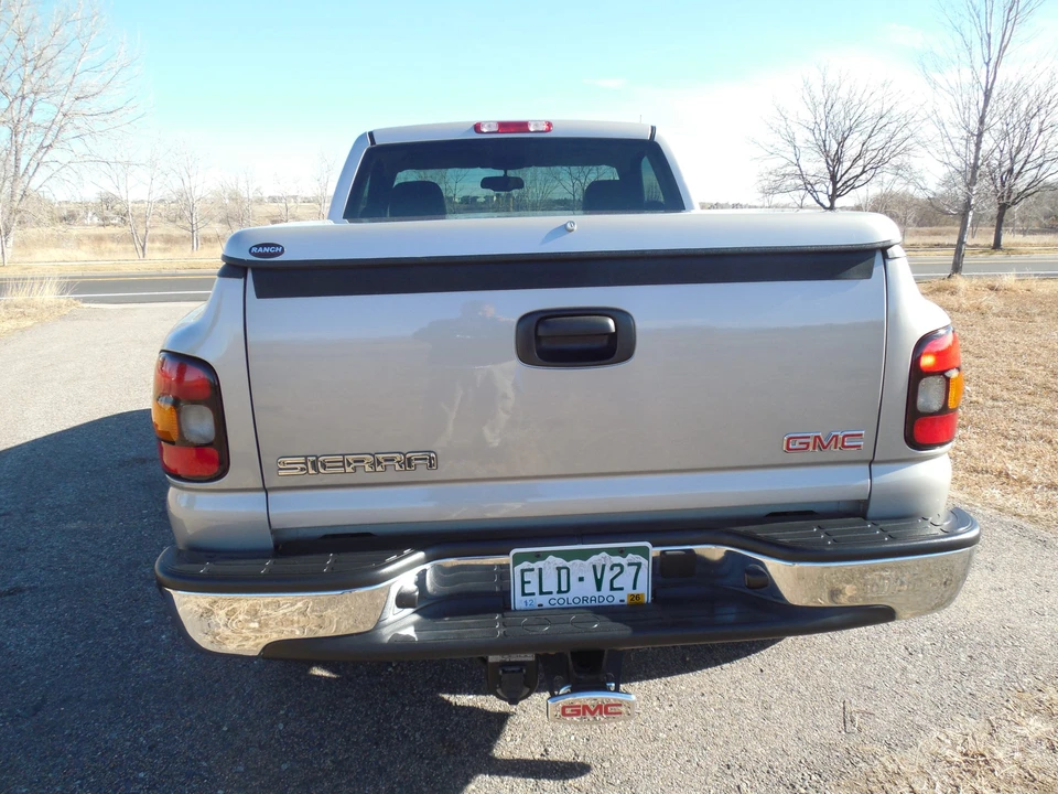 2004 GMC Sierra 2nd Gen - Image 12 of 31