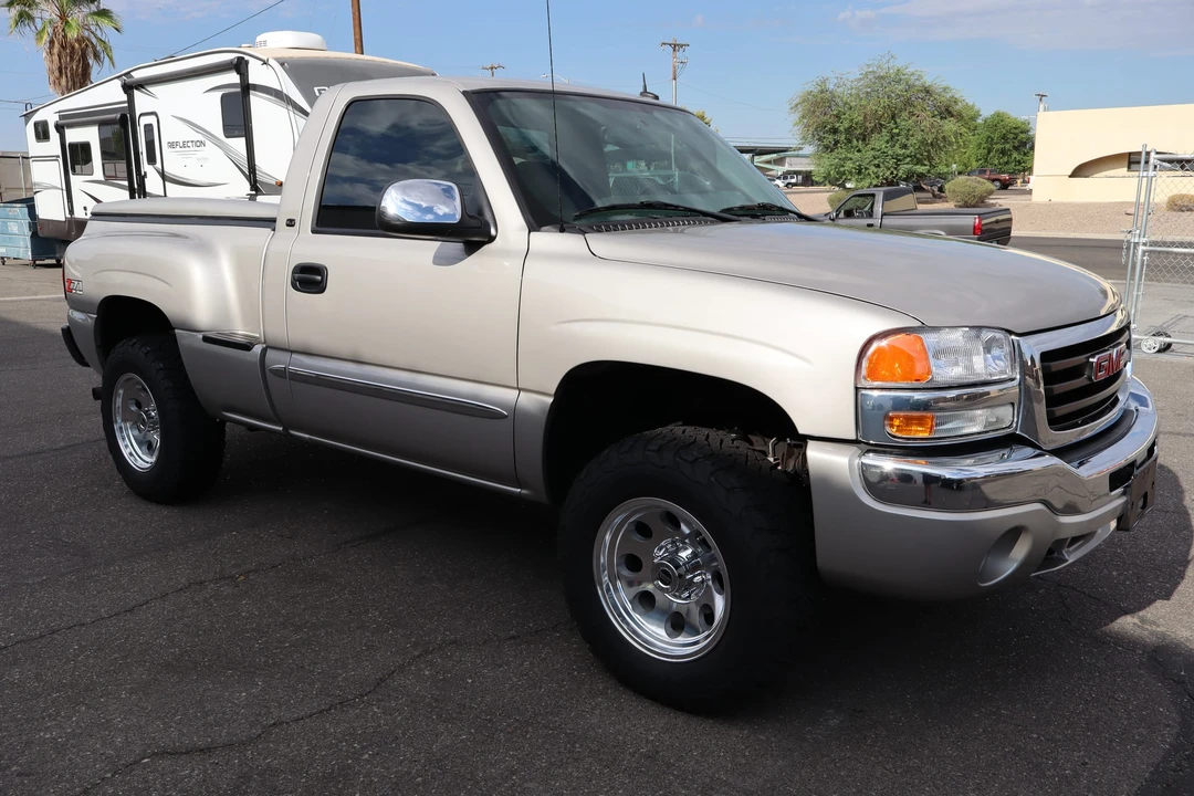 2004 GMC Sierra 2nd Gen - Image 6 of 31