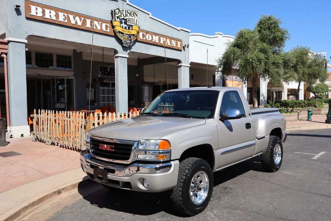 2004 GMC Sierra 2nd Gen - Image 18 of 31