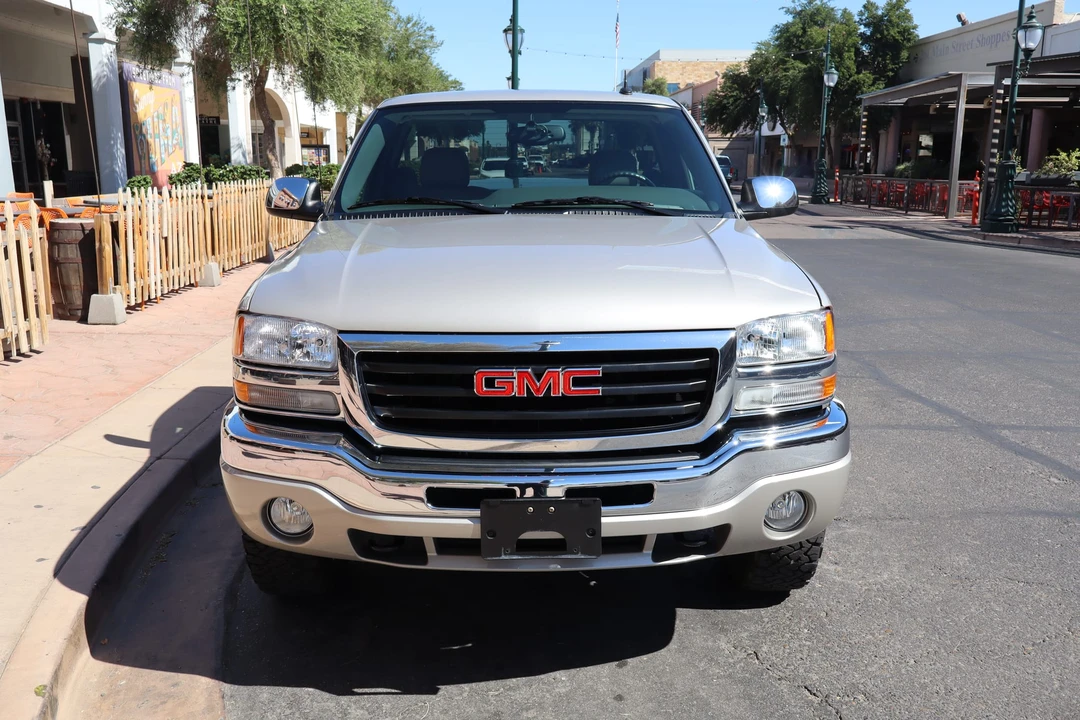 2004 GMC Sierra 2nd Gen - Image 3 of 31