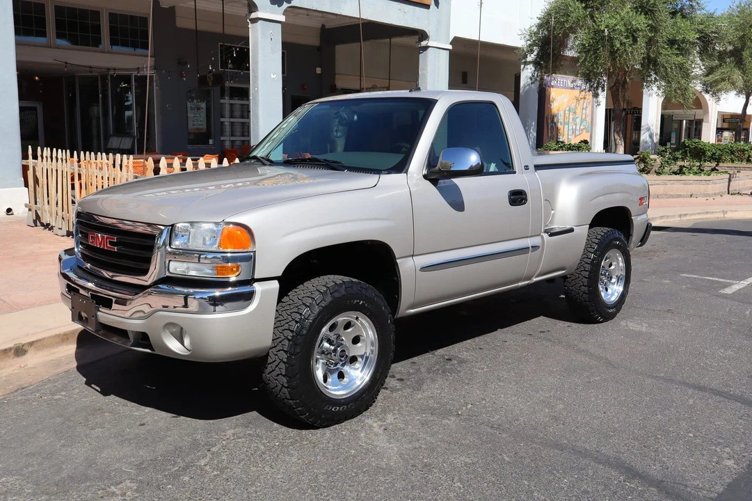 2004 GMC Sierra 2nd Gen - Image 15 of 31