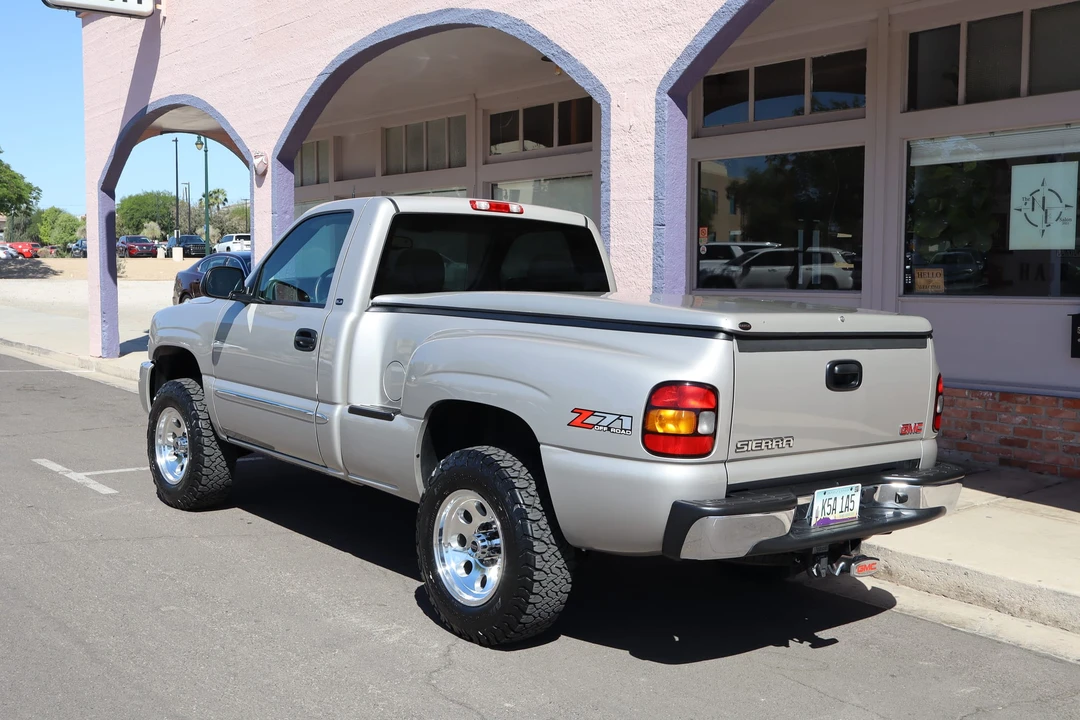 2004 GMC Sierra 2nd Gen - Image 12 of 31