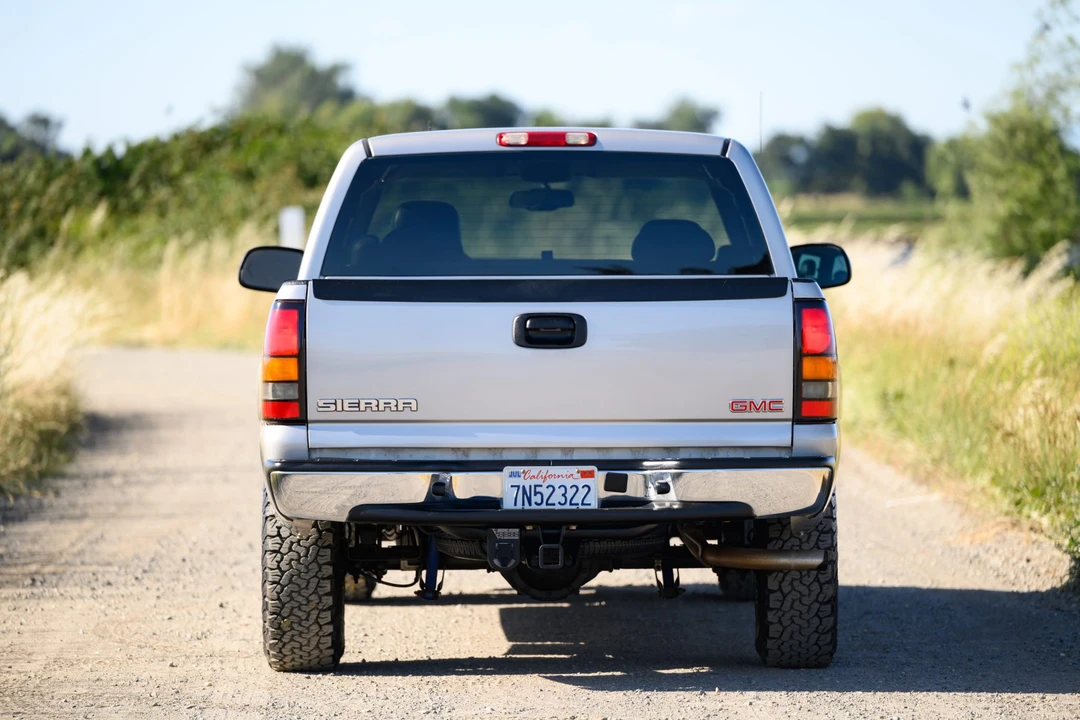 2004 GMC Sierra 2nd Gen - Image 14 of 31
