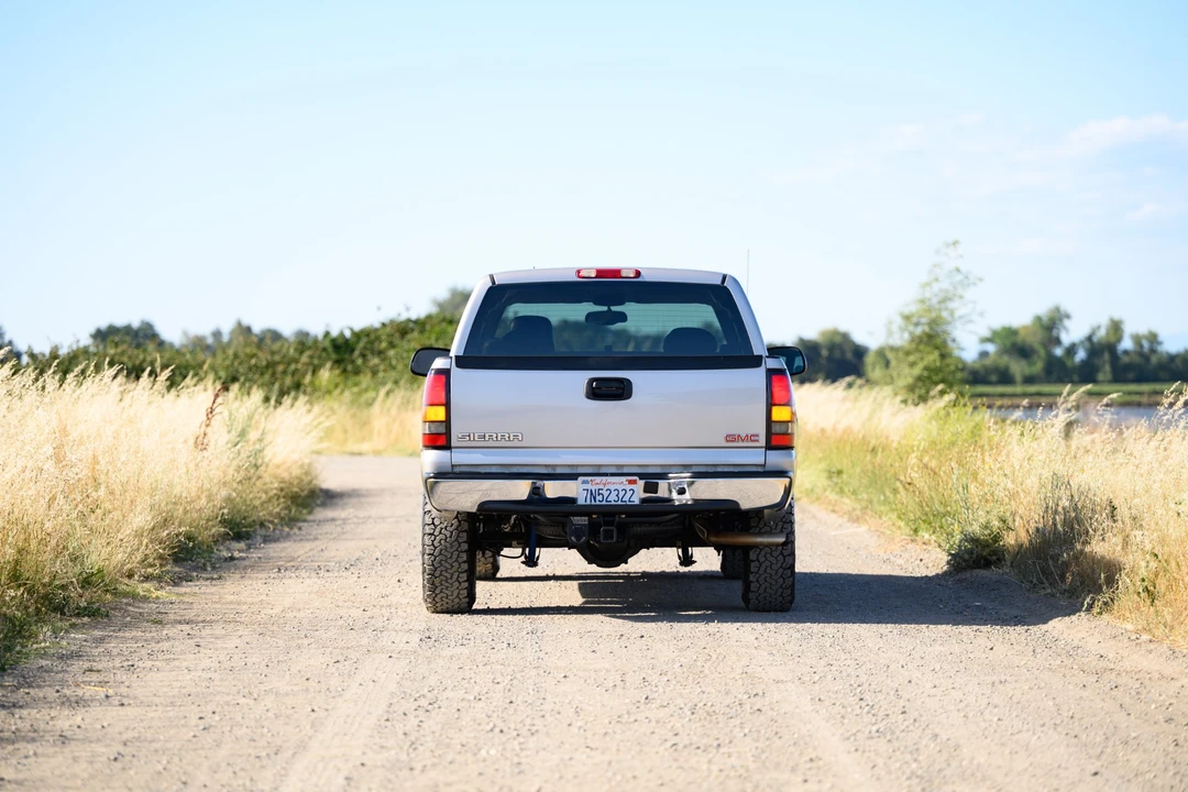 2004 GMC Sierra 2nd Gen - Image 13 of 31