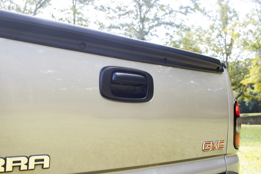 2004 GMC Sierra 2nd Gen - Image 29 of 31