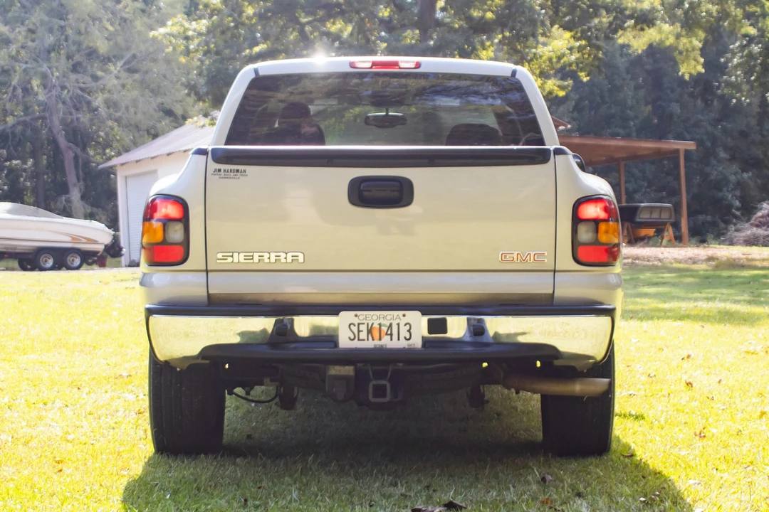 2004 GMC Sierra 2nd Gen - Image 9 of 31