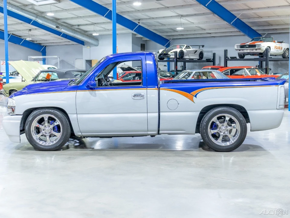 2004 GMC Sierra 2nd Gen - Image 4 of 21