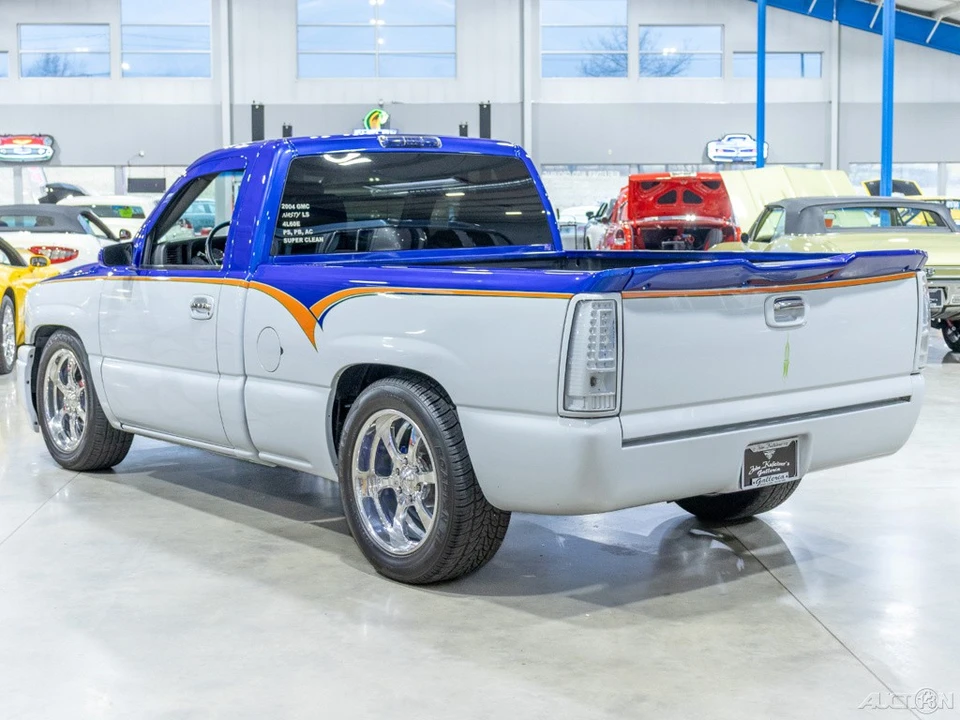 2004 GMC Sierra 2nd Gen - Image 5 of 21