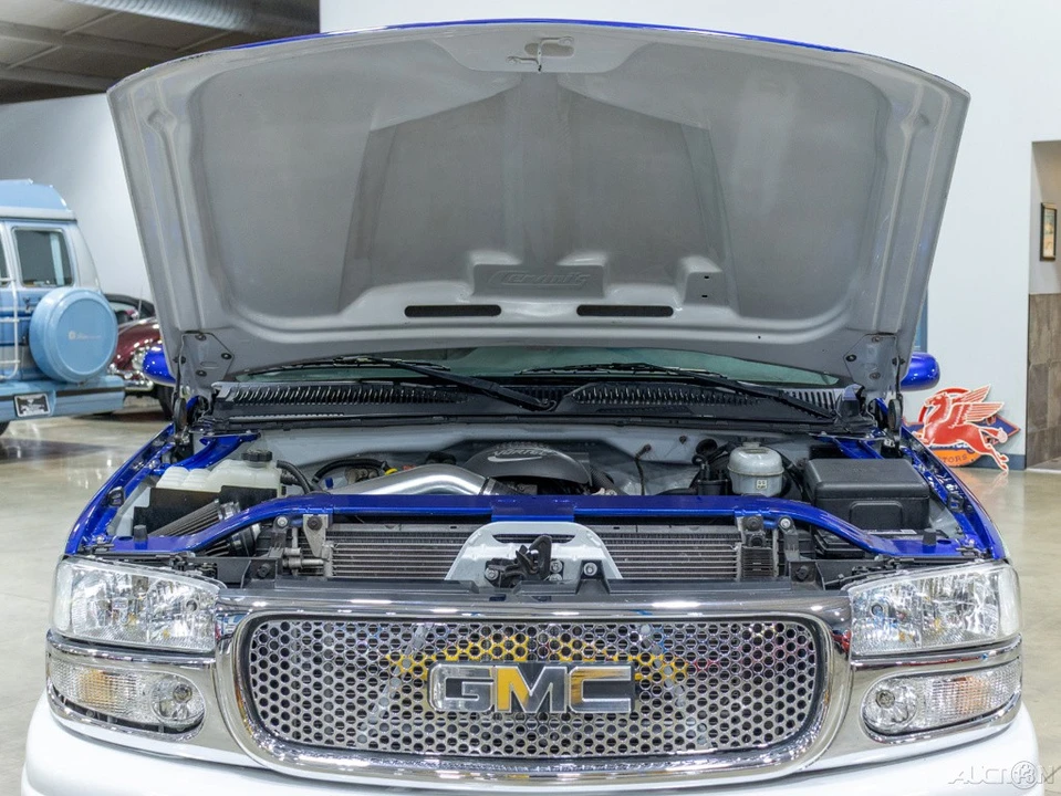 2004 GMC Sierra 2nd Gen - Image 11 of 21