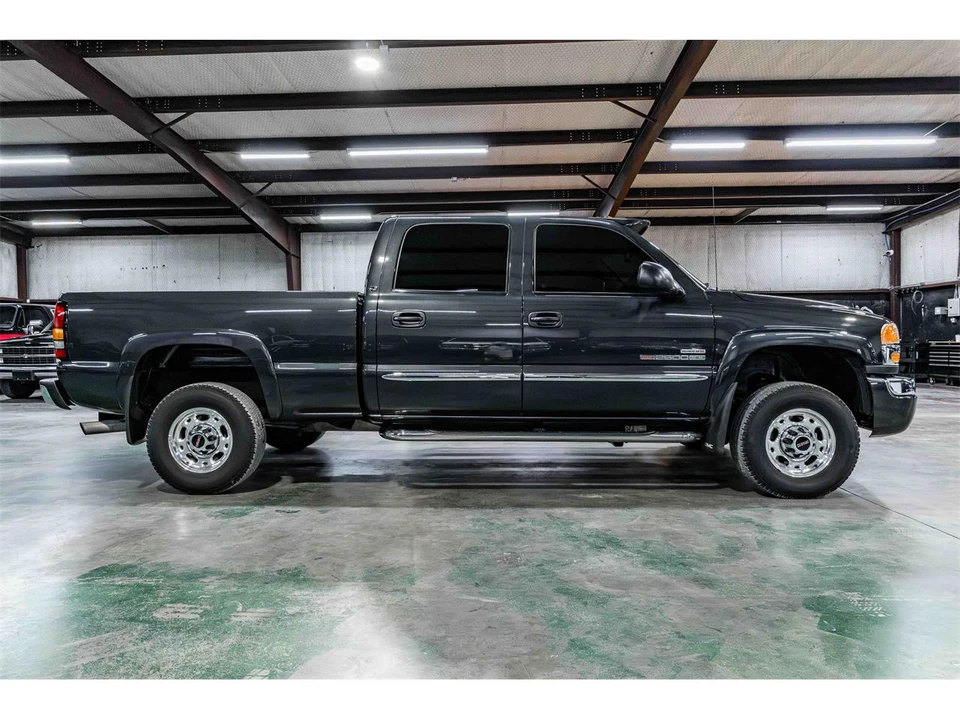 2004 GMC Sierra 2nd Gen - Image 4 of 20