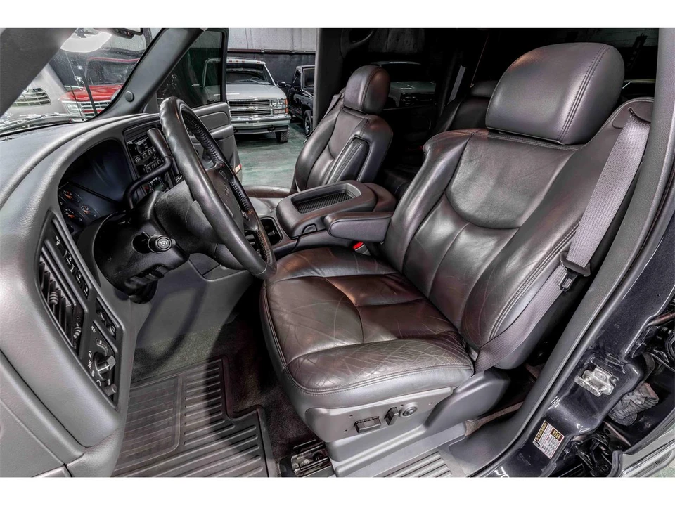 2004 GMC Sierra 2nd Gen - Image 9 of 20