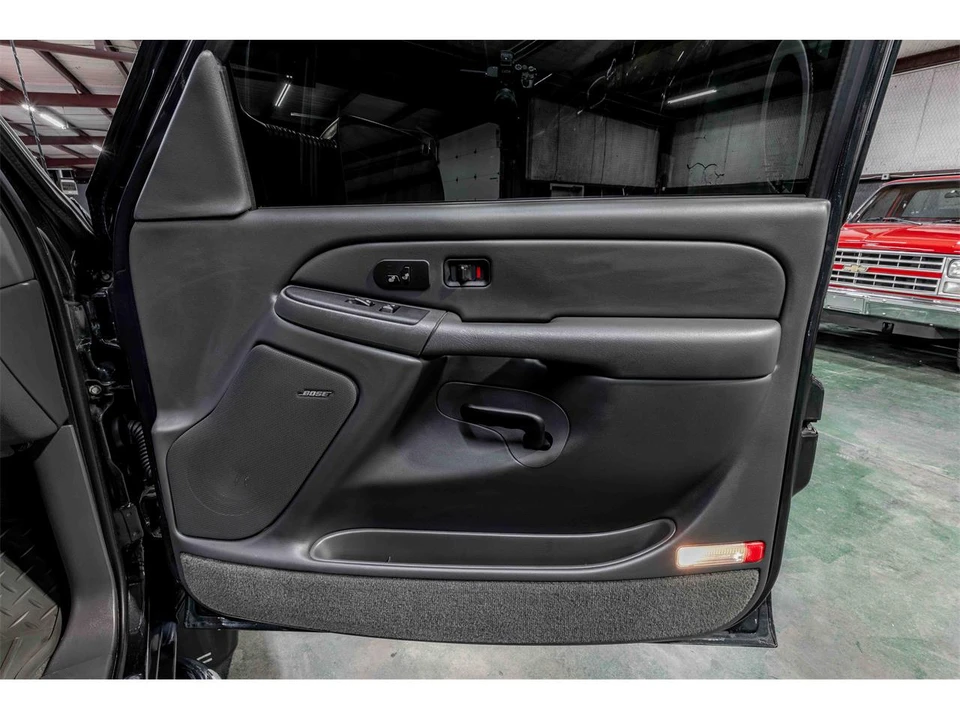 2004 GMC Sierra 2nd Gen - Image 10 of 20