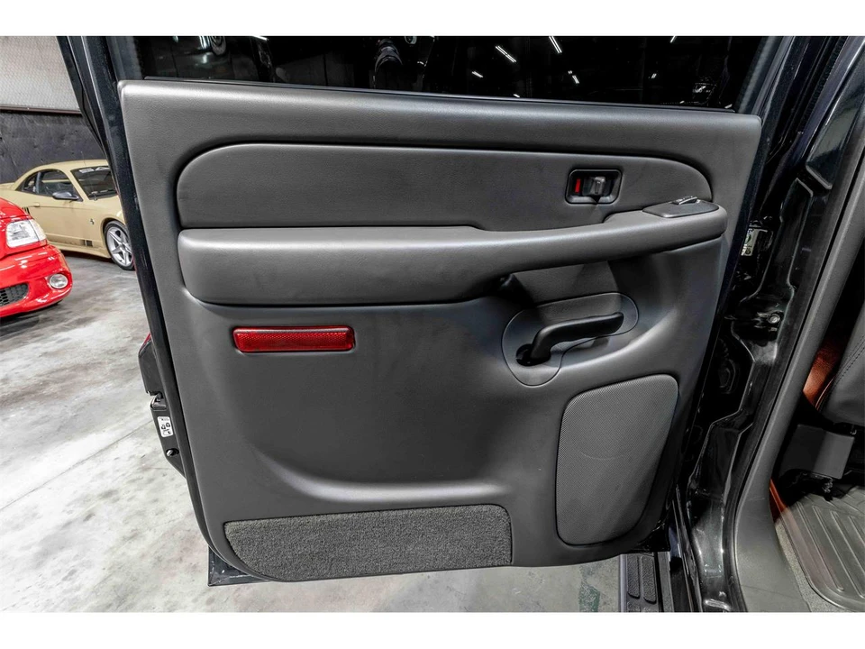 2004 GMC Sierra 2nd Gen - Image 13 of 20