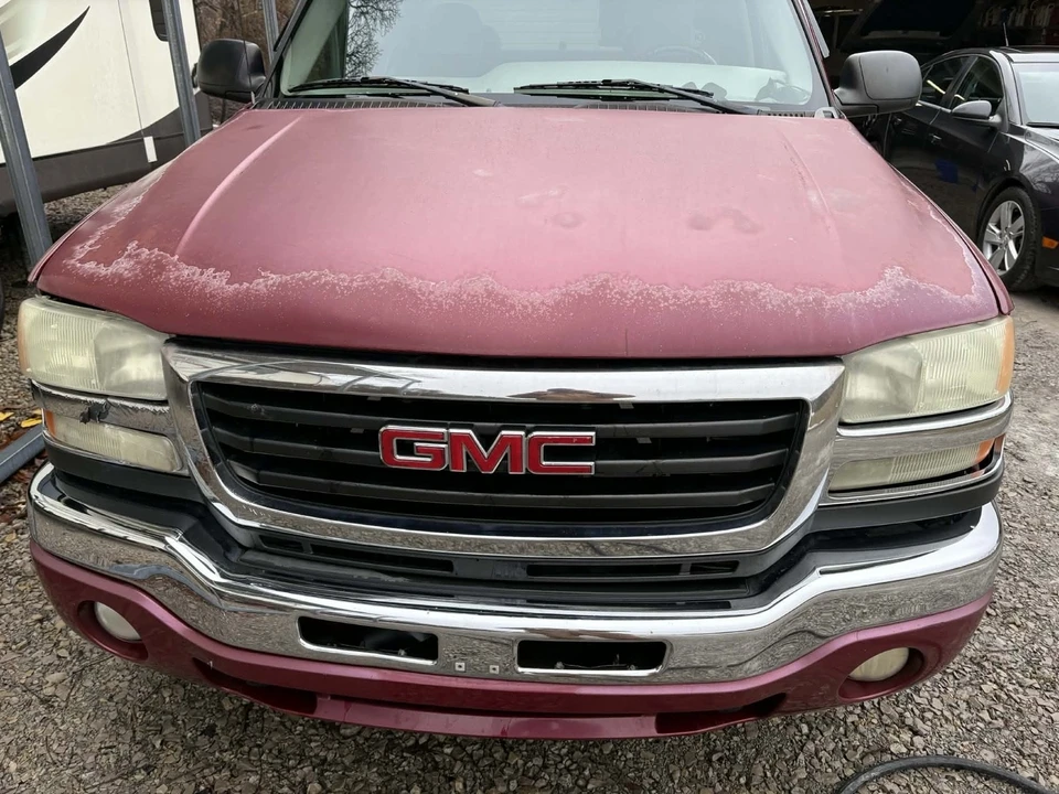 2004 GMC Sierra Heavy Duty 2nd Gen - Image 5 of 14