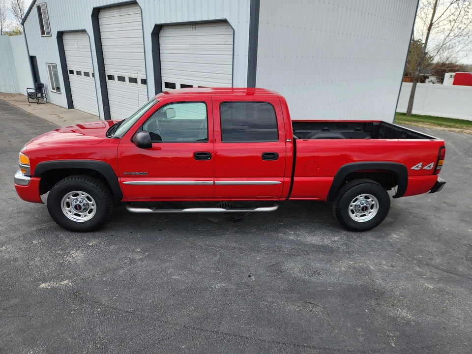 2004 GMC Sierra Heavy Duty 2nd Gen - Image 5 of 31