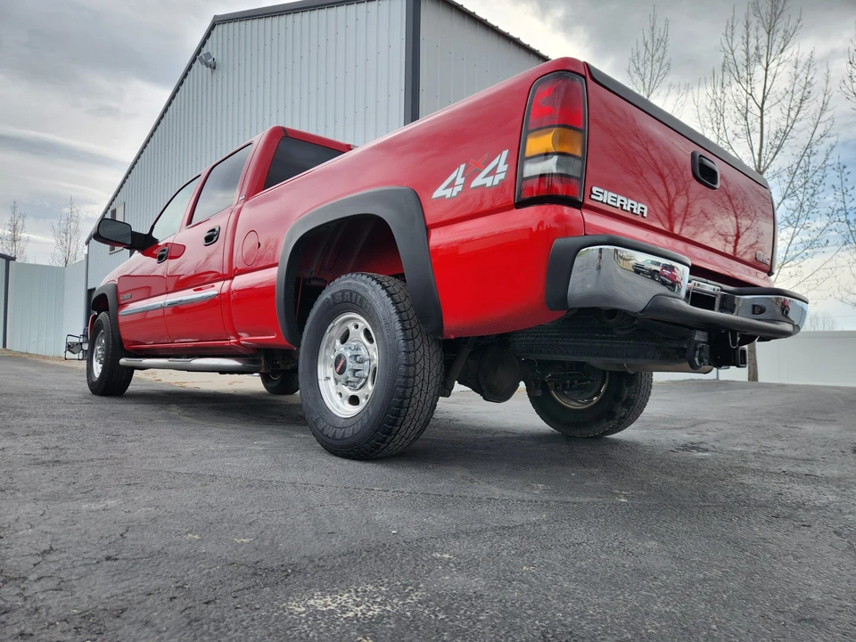 2004 GMC Sierra Heavy Duty 2nd Gen - Image 10 of 31