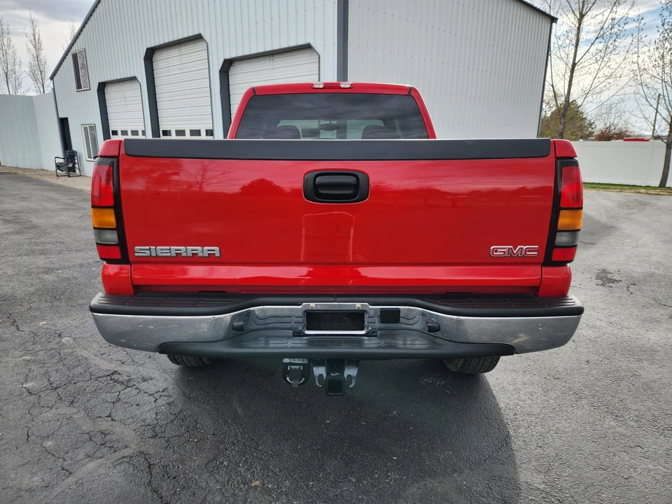 2004 GMC Sierra Heavy Duty 2nd Gen - Image 12 of 31