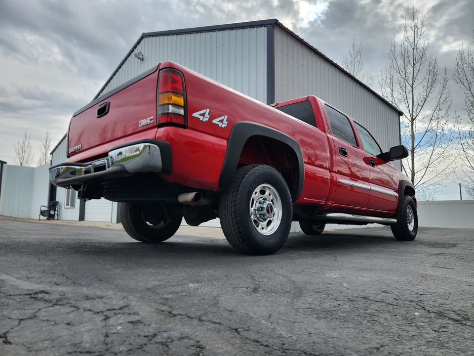 2004 GMC Sierra Heavy Duty 2nd Gen - Image 19 of 31