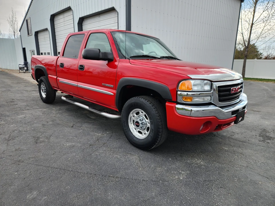 2004 GMC Sierra Heavy Duty 2nd Gen - Image 24 of 31