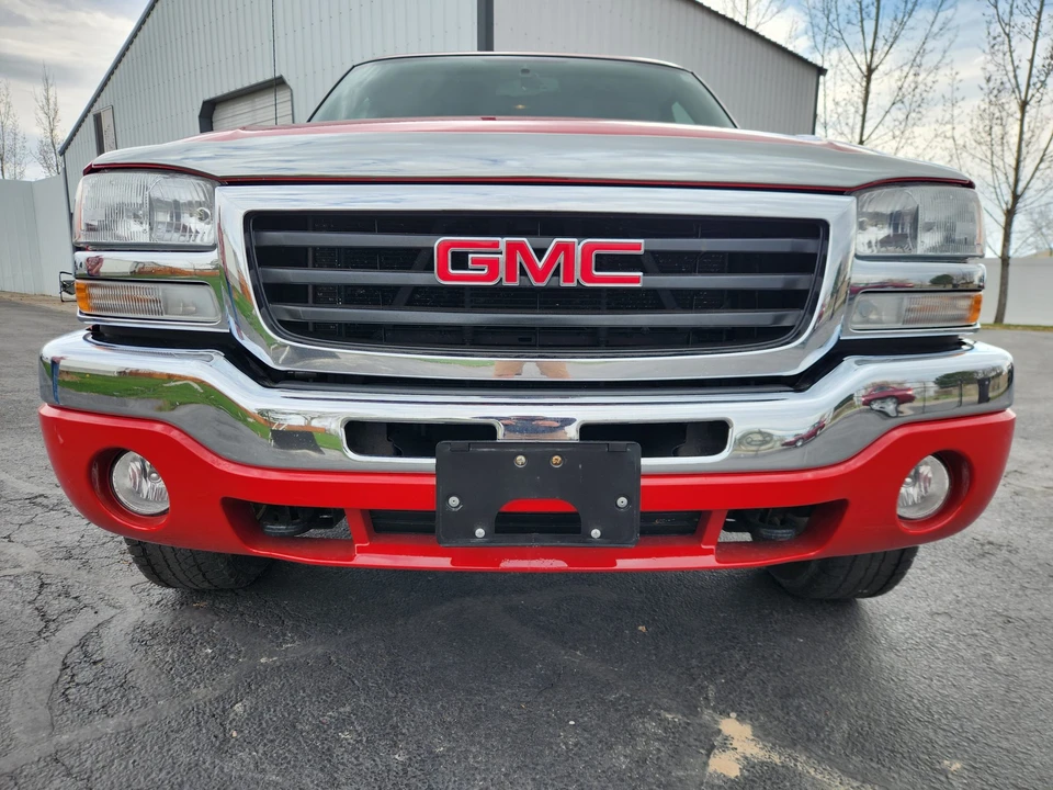 2004 GMC Sierra Heavy Duty 2nd Gen - Image 28 of 31