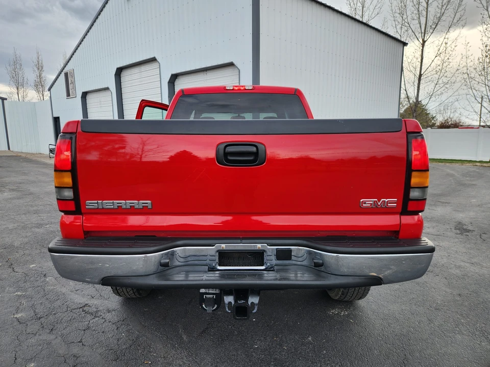 2004 GMC Sierra Heavy Duty 2nd Gen - Image 15 of 31