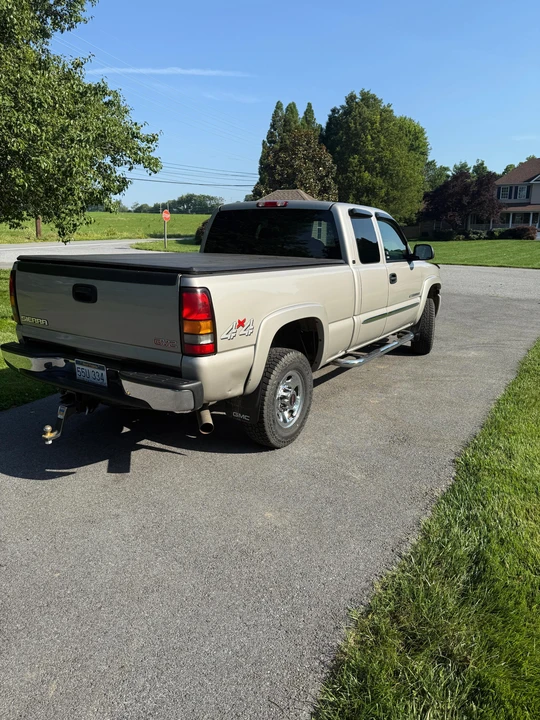2004 GMC Sierra Heavy Duty 2nd Gen - Image 18 of 31