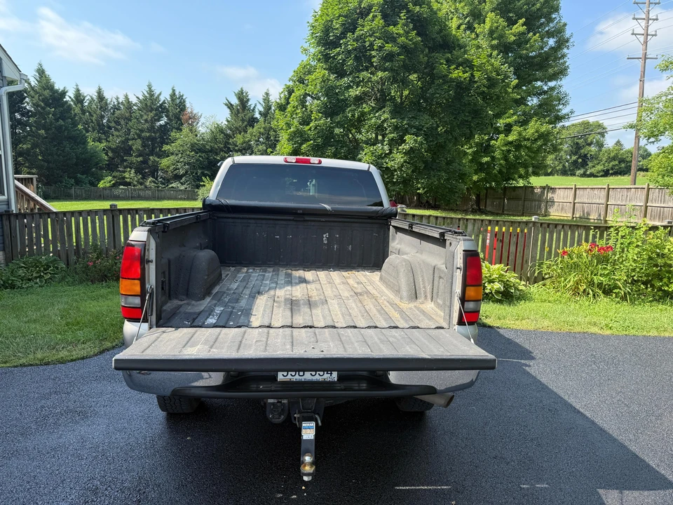 2004 GMC Sierra Heavy Duty 2nd Gen - Image 16 of 31