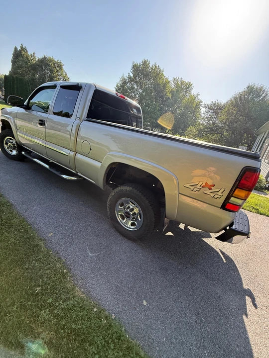 2004 GMC Sierra Heavy Duty 2nd Gen - Image 25 of 31