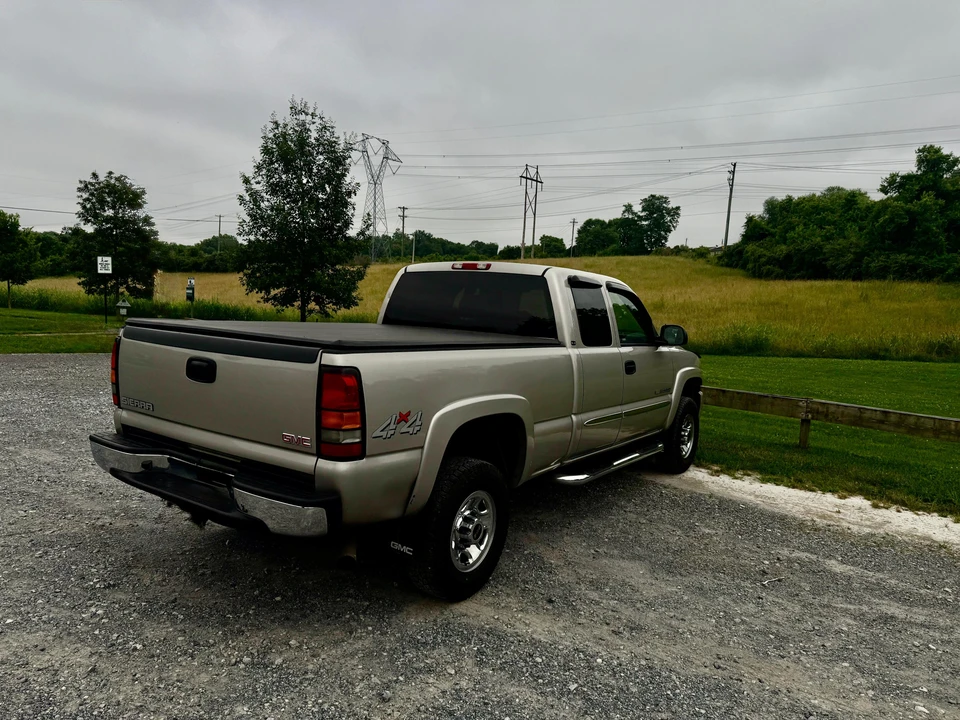 2004 GMC Sierra Heavy Duty 2nd Gen - Image 7 of 31