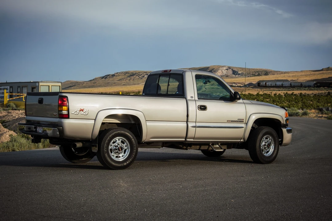 2004 GMC Sierra Heavy Duty 2nd Gen - Image 29 of 31
