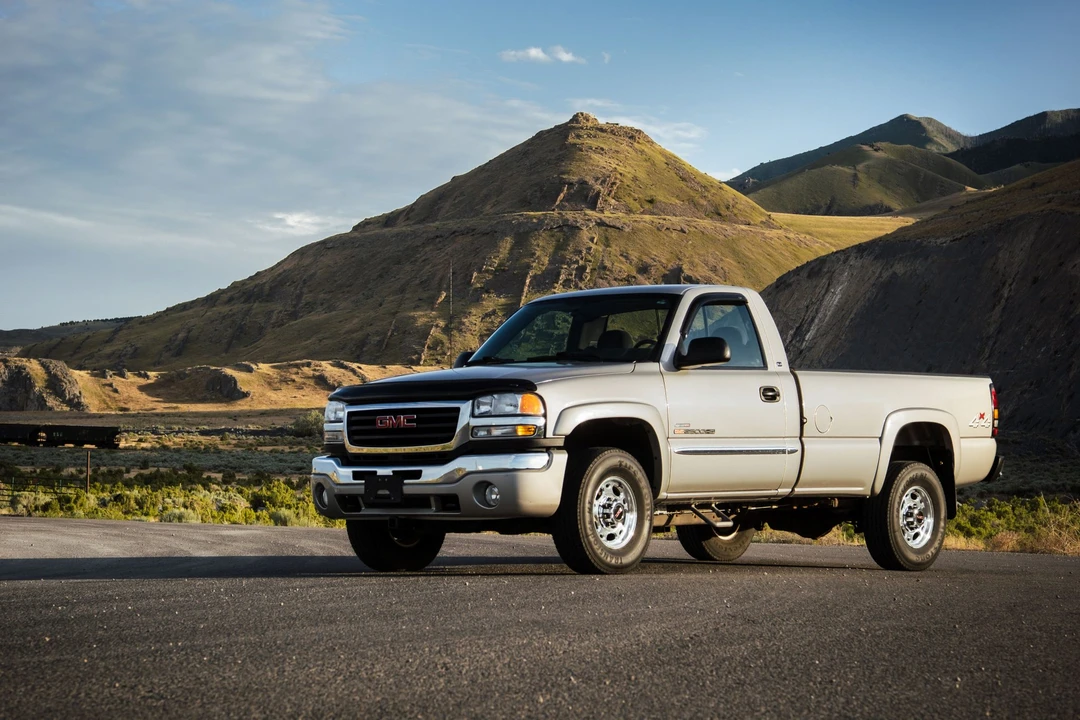 2004 GMC Sierra Heavy Duty 2nd Gen - Image 5 of 31