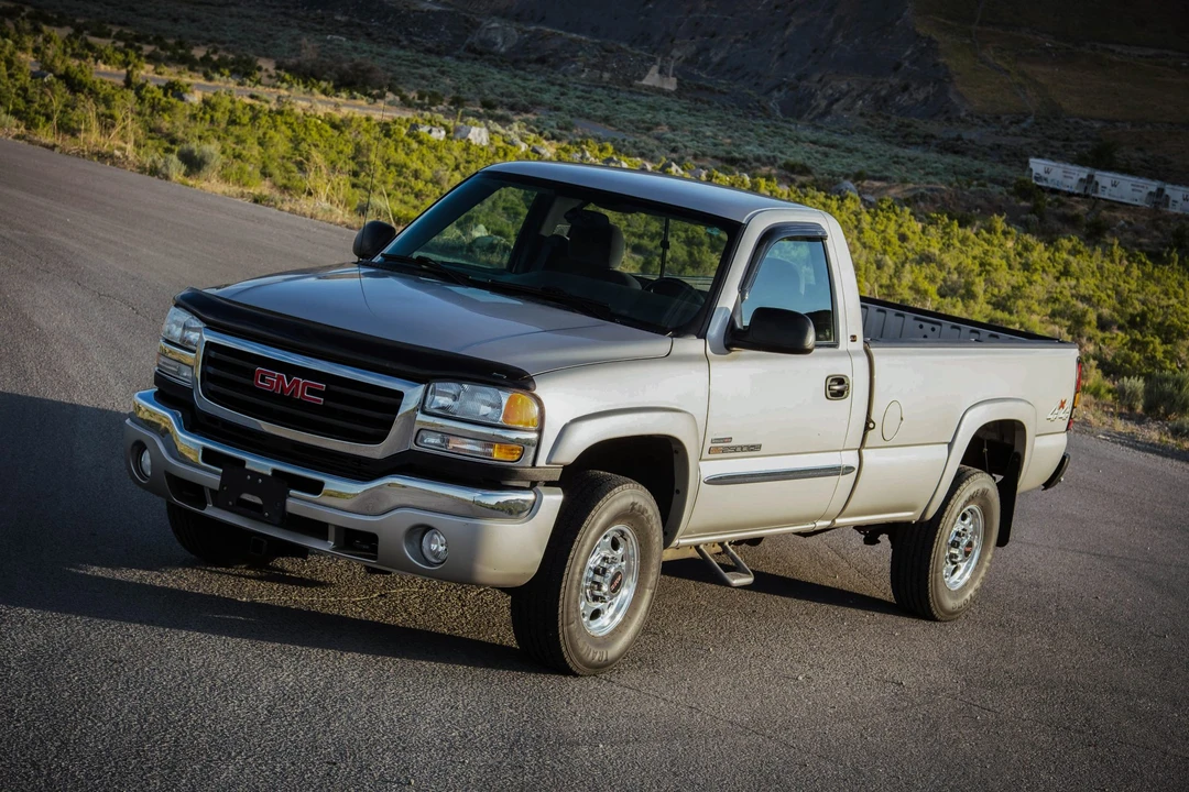 2004 GMC Sierra Heavy Duty 2nd Gen - Image 4 of 31
