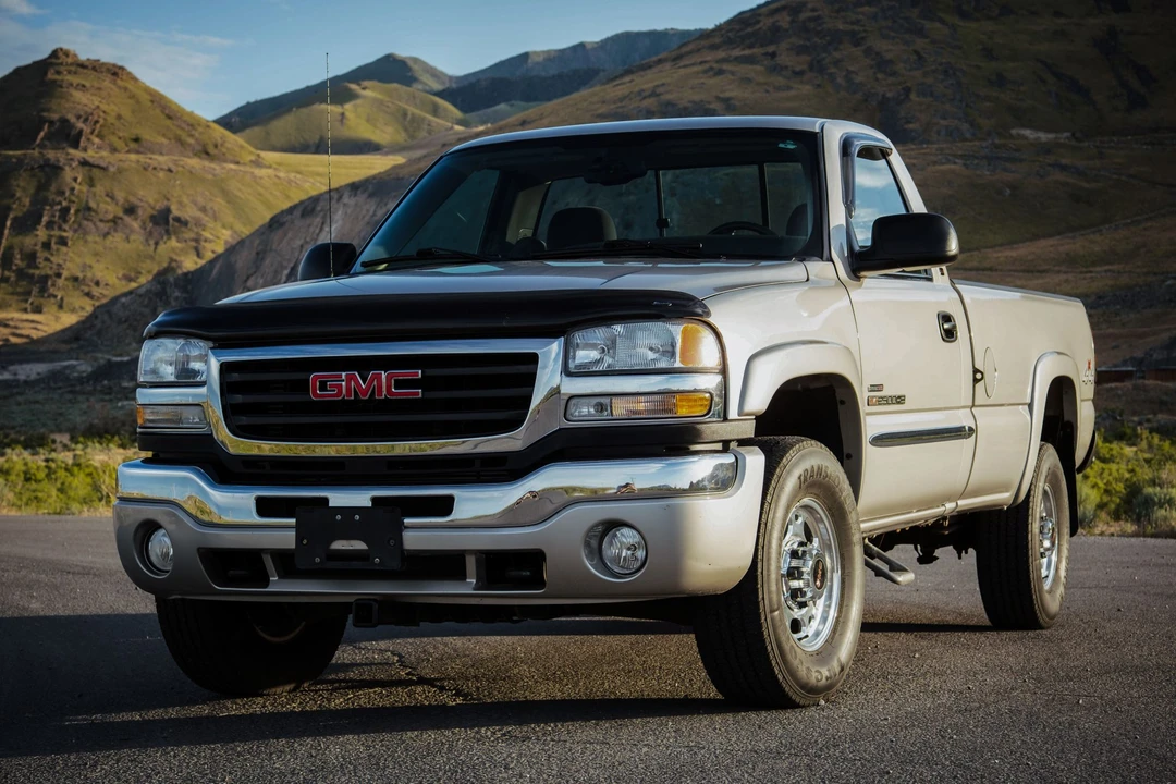 2004 GMC Sierra Heavy Duty 2nd Gen - Image 3 of 31