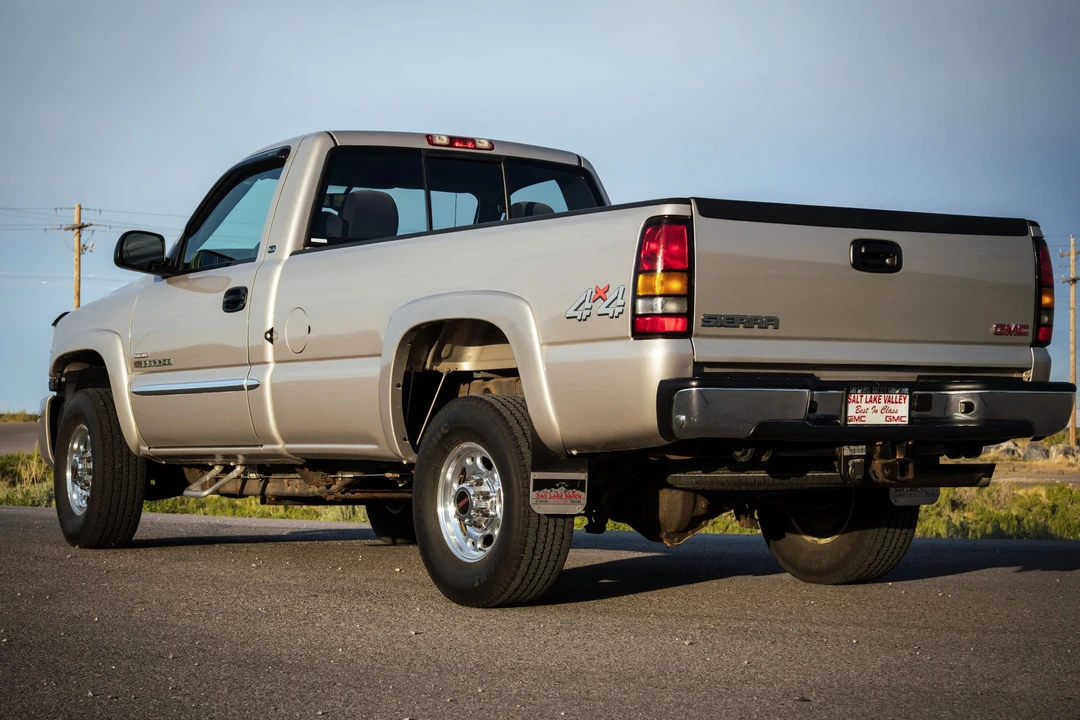 2004 GMC Sierra Heavy Duty 2nd Gen - Image 26 of 31
