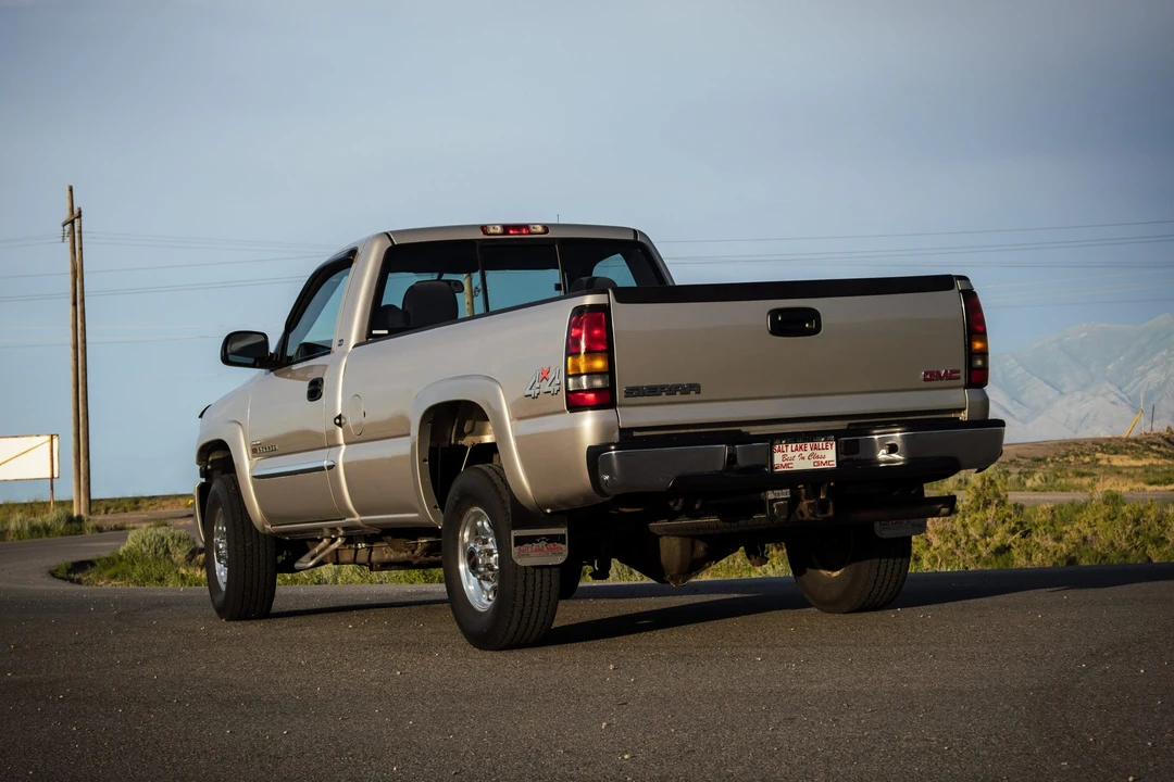 2004 GMC Sierra Heavy Duty 2nd Gen - Image 27 of 31