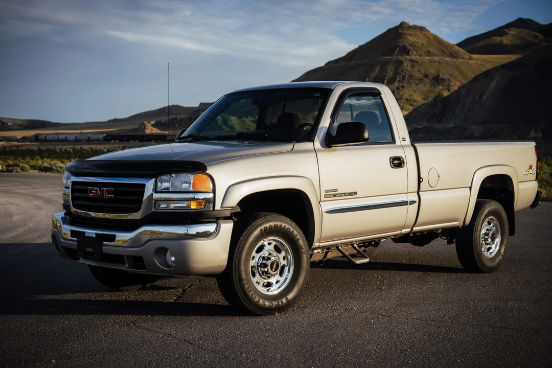 2004 GMC Sierra Heavy Duty 2nd Gen - Image 10 of 31
