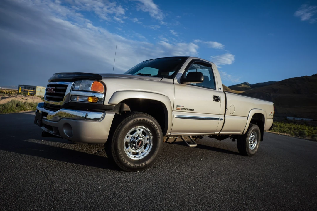 2004 GMC Sierra Heavy Duty 2nd Gen - Image 12 of 31