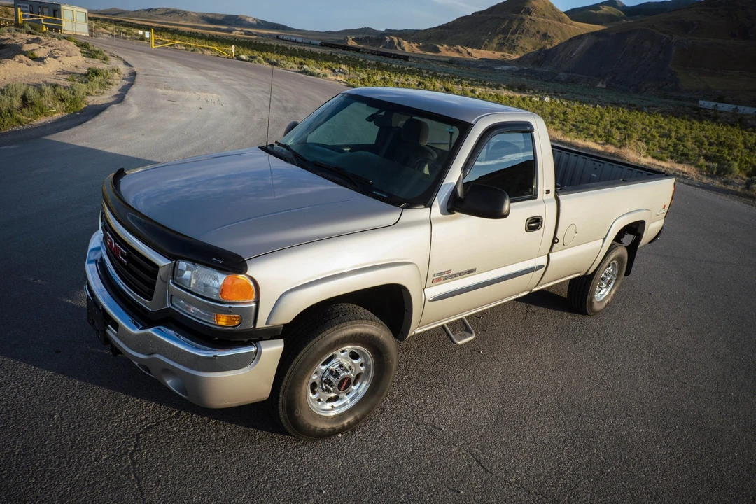 2004 GMC Sierra Heavy Duty 2nd Gen - Image 21 of 31