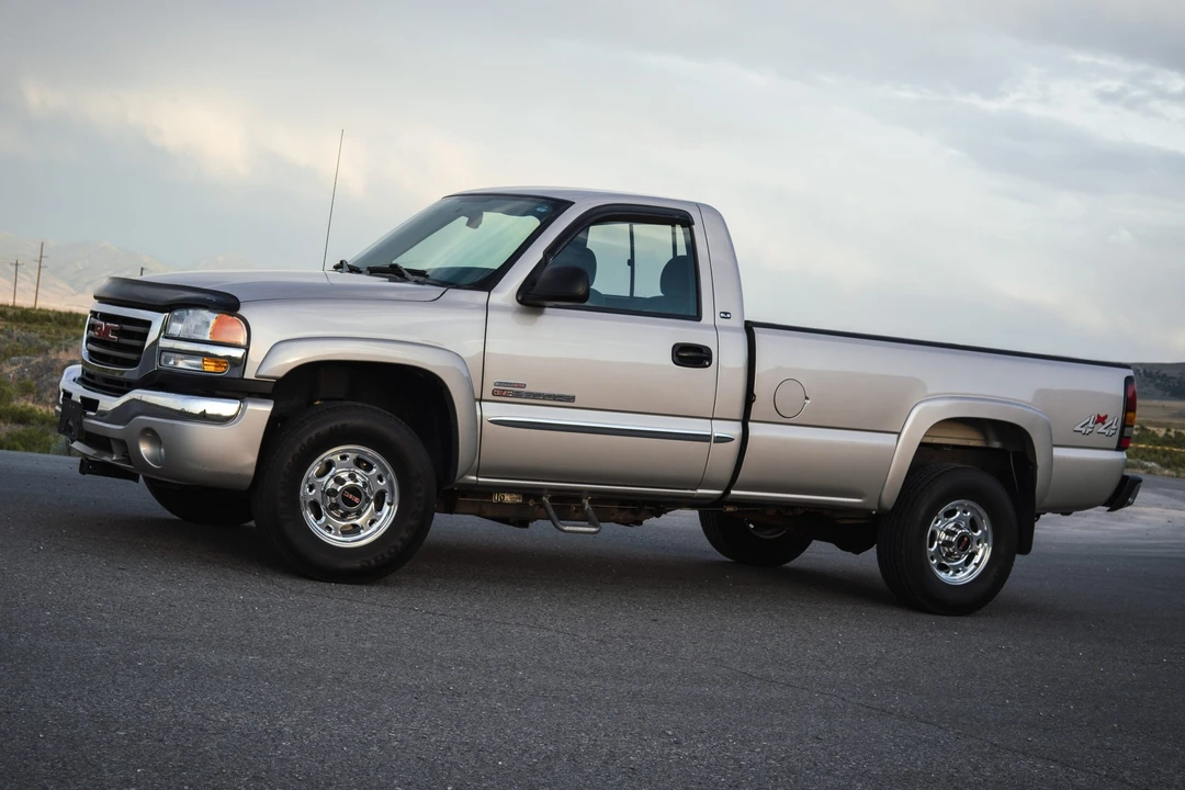 2004 GMC Sierra Heavy Duty 2nd Gen - Image 23 of 31