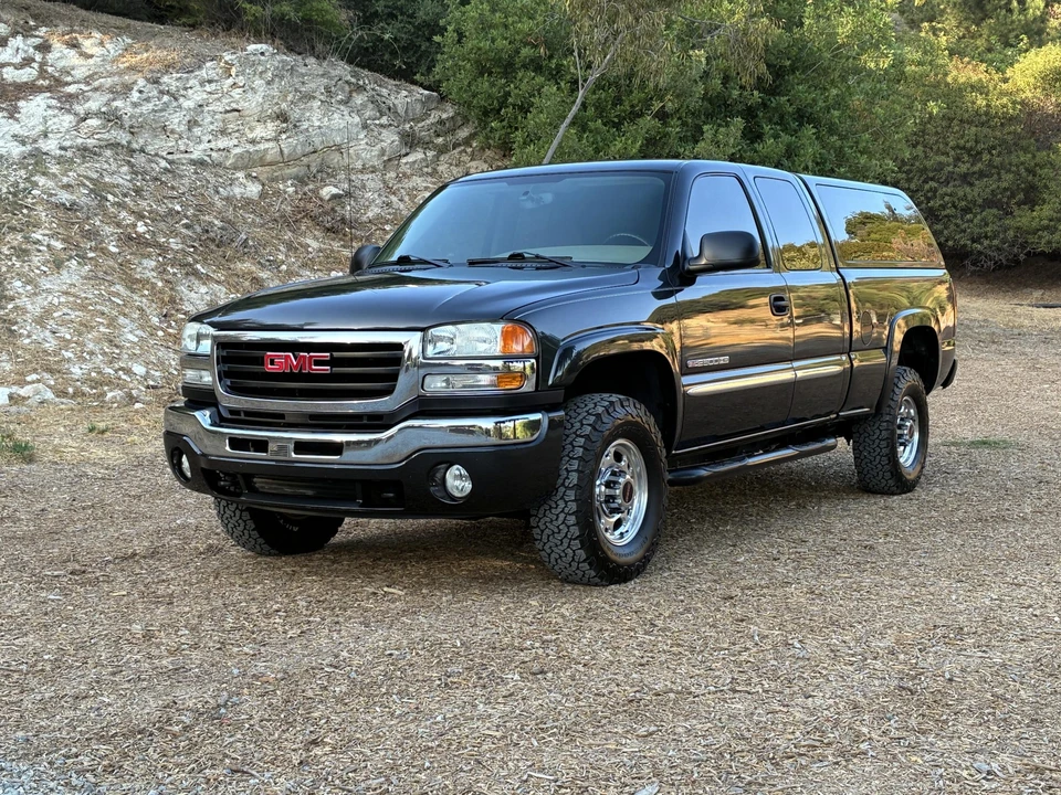 2004 GMC Sierra Heavy Duty 2nd Gen - Image 16 of 31