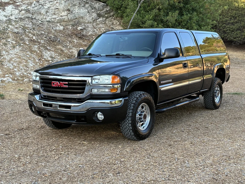 2004 GMC Sierra Heavy Duty 2nd Gen - Image 18 of 31