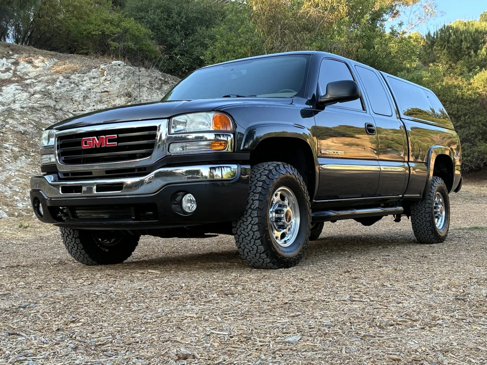 2004 GMC Sierra Heavy Duty 2nd Gen - Image 10 of 31