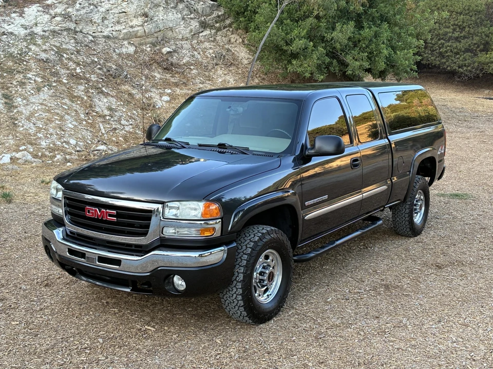2004 GMC Sierra Heavy Duty 2nd Gen - Image 14 of 31