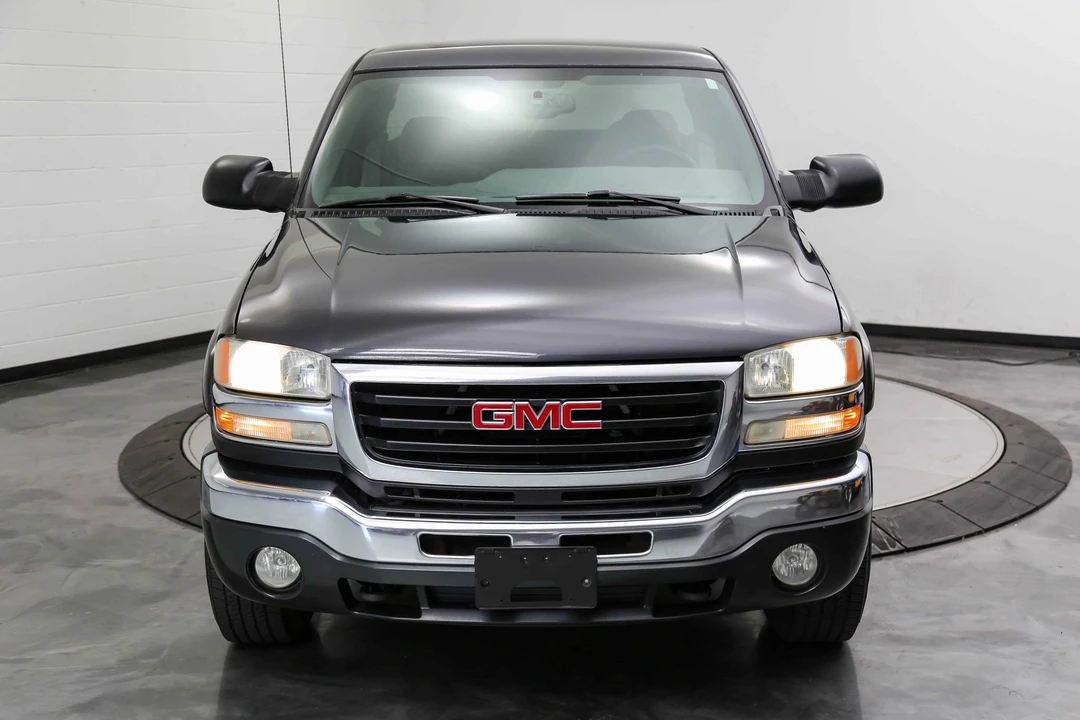 2004 GMC Sierra Heavy Duty 2nd Gen - Image 16 of 31