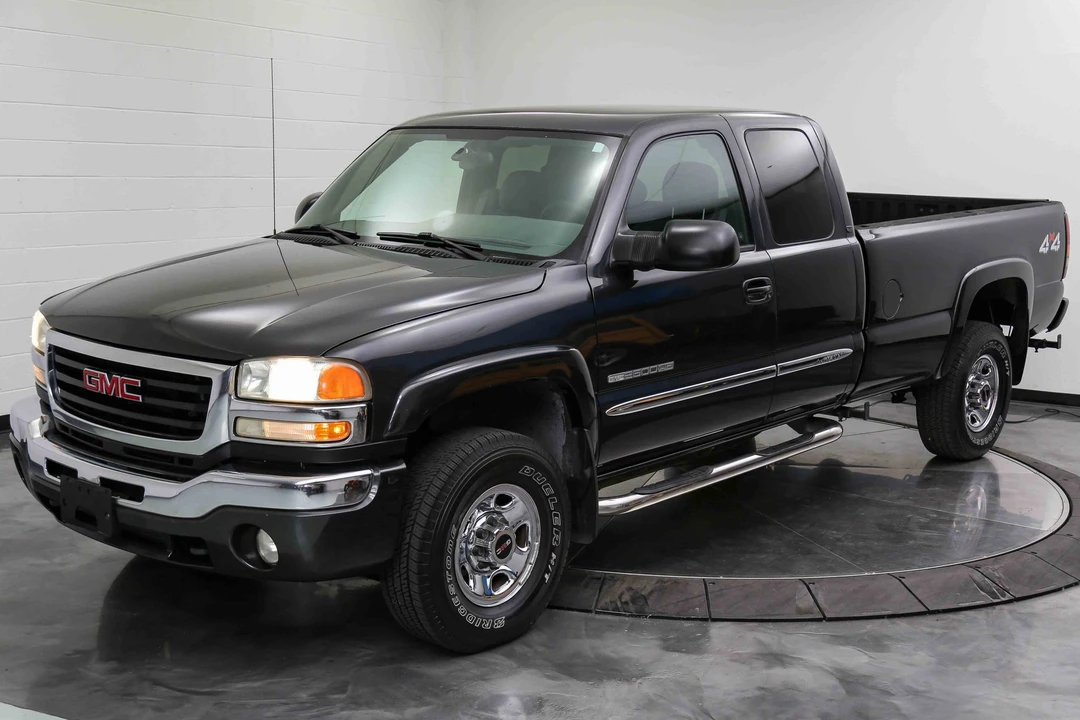 2004 GMC Sierra Heavy Duty 2nd Gen - Image 12 of 31