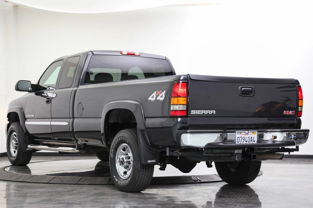 2004 GMC Sierra Heavy Duty 2nd Gen - Image 10 of 31