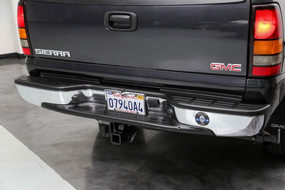2004 GMC Sierra Heavy Duty 2nd Gen - Image 27 of 31